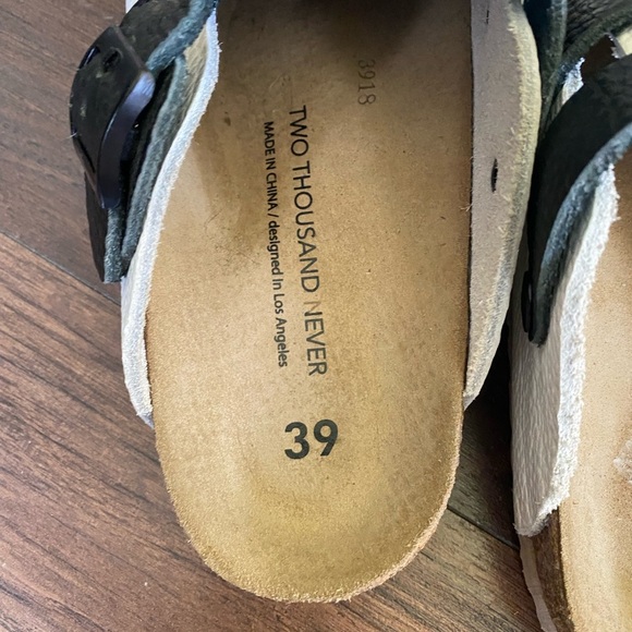 Genuine Leather Clogs - Picture 6 of 6